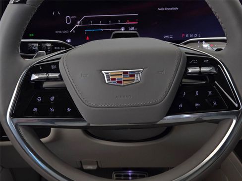New 2026 Cadillac Escalade ESV Platinum Sport w/ LPO, Floor Liner Package AWD/4WD image 17