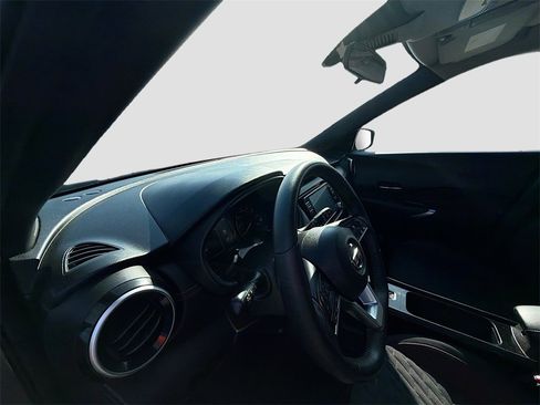 Used 2021 Nissan Kicks SR w/ Exterior Package image 9