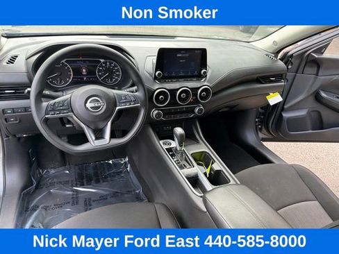 Used 2024 Nissan Sentra SV FWD image 13