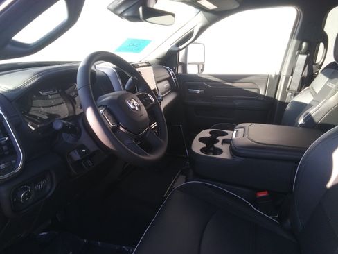 New 2026 RAM 3500 Laramie w/ Towing Technology Group image 13