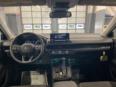 Used 2025 Honda CR-V EX image 25