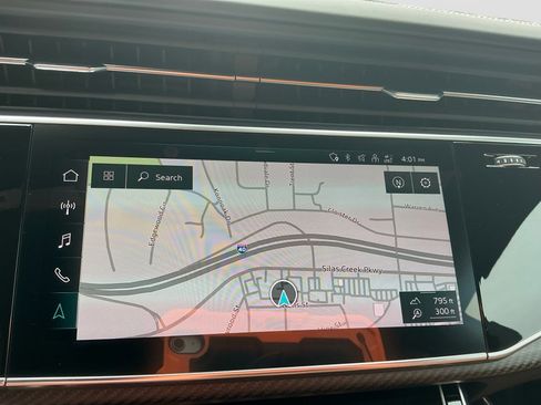 Used 2022 Audi RS Q8 image 19