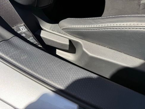 Used 2023 Toyota GR86 Premium w/ ALL Weather Mat Package (TMS) RWD image 33