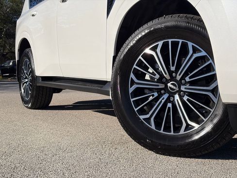 New 2026 Nissan Armada SL w/ Captain's Chari Seat Package AWD/4WD image 2
