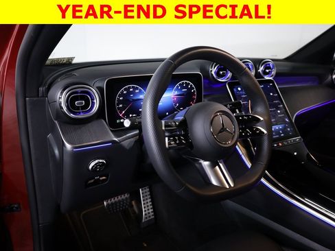 Used 2025 Mercedes-Benz GLC 300 4MATIC image 25