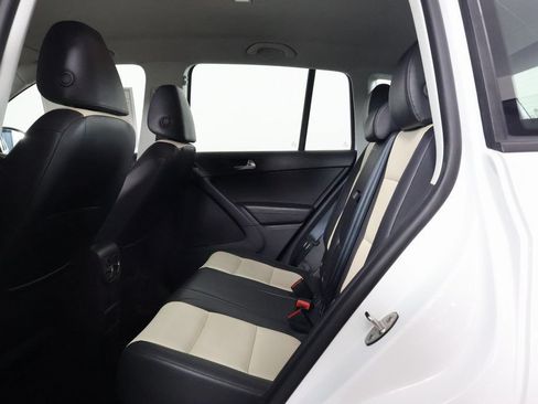 Used 2017 Volkswagen Tiguan S FWD image 11