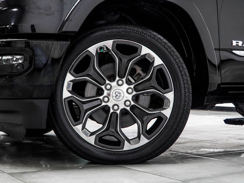 Used 2019 RAM 1500 Limited RWD image 6