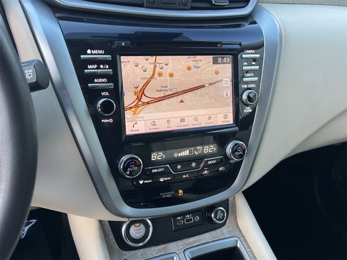 Used 2022 Nissan Murano SL w/ SL Moonroof Package image 14