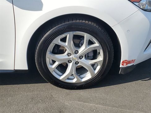 Used 2017 Chevrolet Volt Premier w/ Driver Confidence II Package image 5