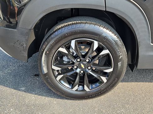 Used 2023 Chevrolet TrailBlazer LT w/ Convenience Package AWD/4WD image 6