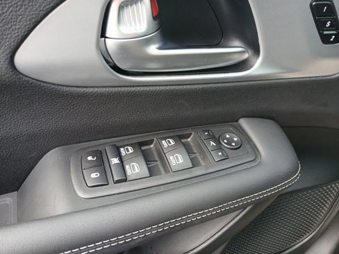 New 2026 Chrysler Pacifica Limited w/ S Appearance Package image 37