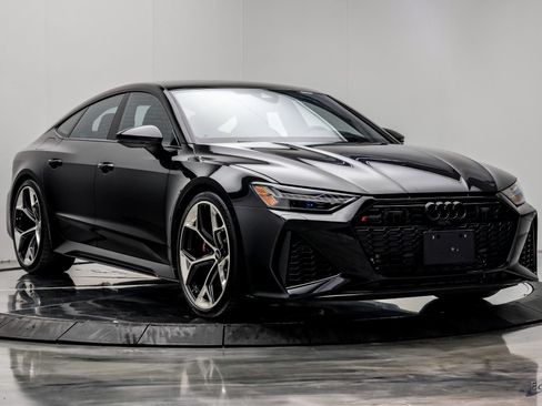Used 2024 Audi RS 7 Performance AWD/4WD image 23