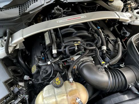 Used 2018 Ford Mustang Shelby GT350 w/ Electronics Package image 33