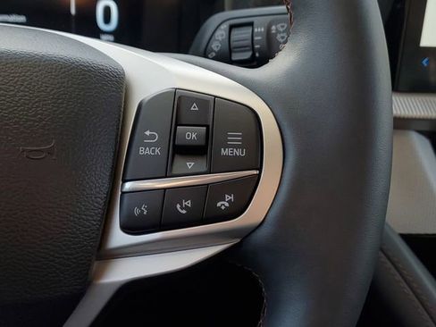 Certified 2025 Ford Explorer Active w/ Active Comfort Package image 16