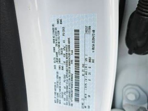 Certified 2025 Ford F250 Lariat AWD/4WD image 19