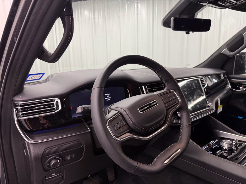 Used 2026 Jeep Grand Wagoneer Summit w/ Rear Seat Video Group I AWD/4WD image 22