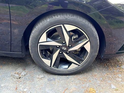 Certified 2023 Hyundai Elantra SEL w/ Convenience Package FWD image 8