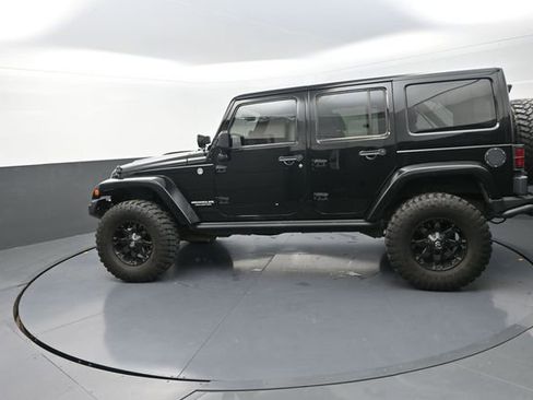 Used 2012 Jeep Wrangler Unlimited Rubicon AWD/4WD image 90