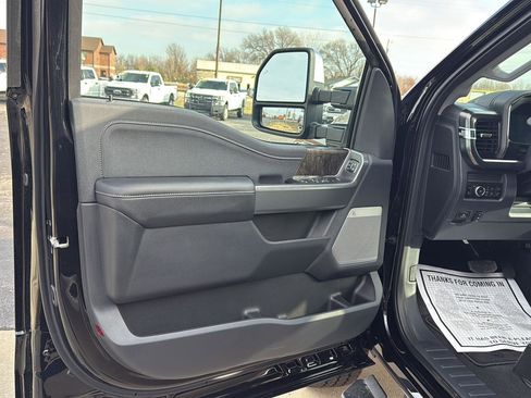 New 2026 Ford F250 Lariat w/ Chrome Package image 22