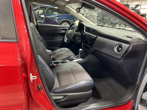 Used 2017 Toyota Corolla L image 12