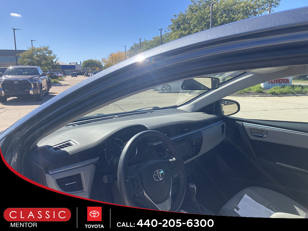 Used 2014 Toyota Corolla LE FWD image 3