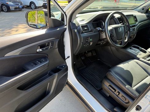 Used 2023 Honda Ridgeline RTL image 12