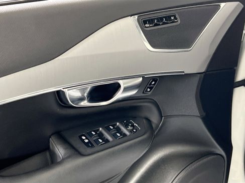 Used 2023 Volvo XC90 B5 Core w/ Protection Package Premier image 18