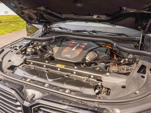 Used 2023 BMW XM image 15