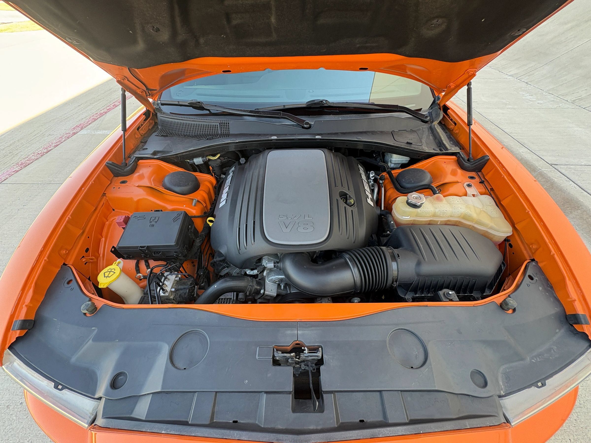 Used 2014 Dodge Charger R/T RWD image 21