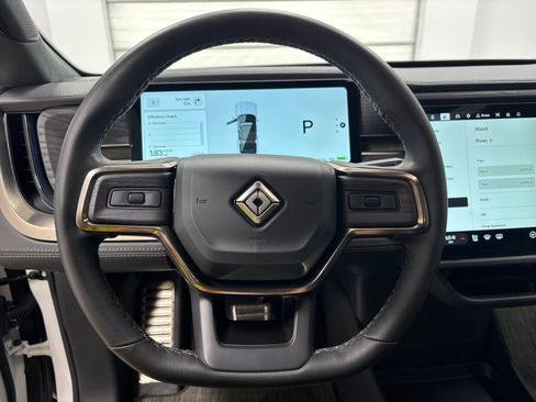 Used 2024 Rivian R1S Adventure AWD/4WD image 28