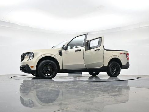 Certified 2025 Ford Maverick XLT w/ XLT Luxury Package AWD/4WD image 51