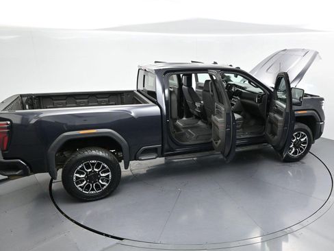 Used 2024 GMC Sierra 2500 AT4 w/ AT4 Premium Plus Package AWD/4WD image 39