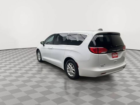 Used 2024 Chrysler Voyager LX FWD image 36