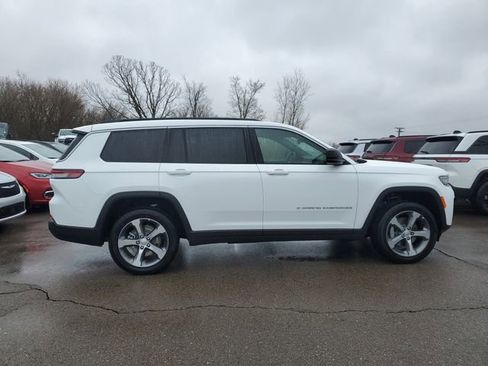 New 2026 Jeep Grand Cherokee L Limited AWD/4WD image 8