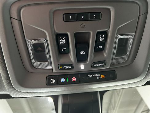 Used 2021 GMC Sierra 2500 SLT w/ SLT Premium Package AWD/4WD image 21