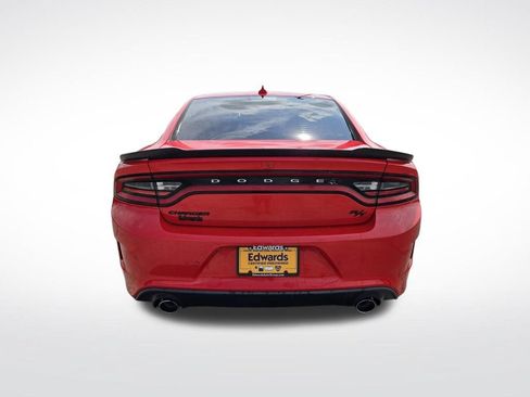 Used 2019 Dodge Charger R/T w/ Plus Group RWD image 4