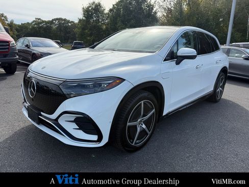 Certified 2023 Mercedes-Benz EQS 580 4MATIC SUV image 4