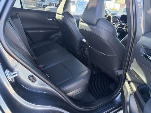 Certified 2024 Toyota Venza XLE image 30