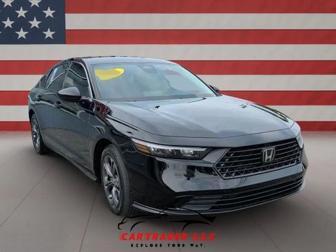 Used 2023 Honda Accord EX image 8