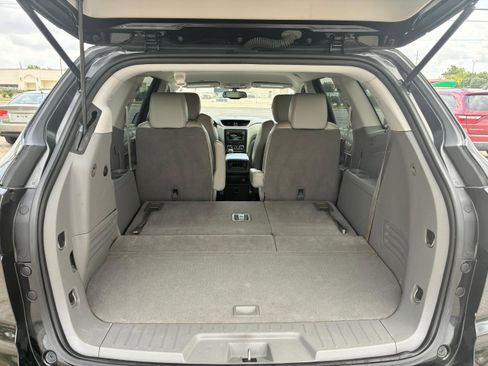 Used 2016 Chevrolet Traverse LT AWD/4WD image 12