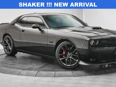 Used 2021 Dodge Challenger R/T w/ Plus Package image 1