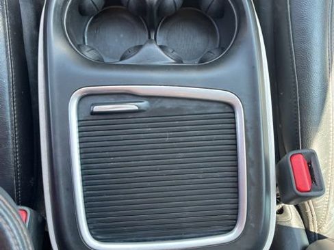 Used 2018 Chrysler Pacifica Touring-L Plus image 14