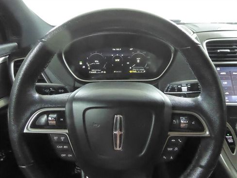 Used 2019 Lincoln Nautilus FWD image 10