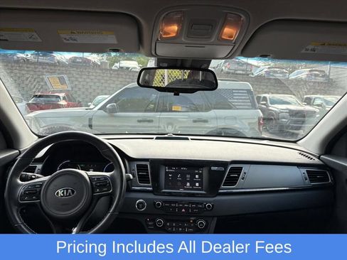 Used 2019 Kia Niro EX FWD image 6