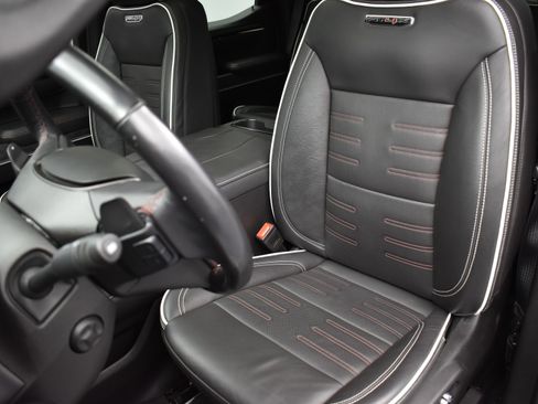 Used 2023 GMC Sierra 1500 AT4X image 20