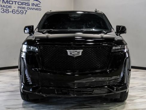 Used 2024 Cadillac Escalade Sport w/ LPO, ONYX Package AWD/4WD image 7