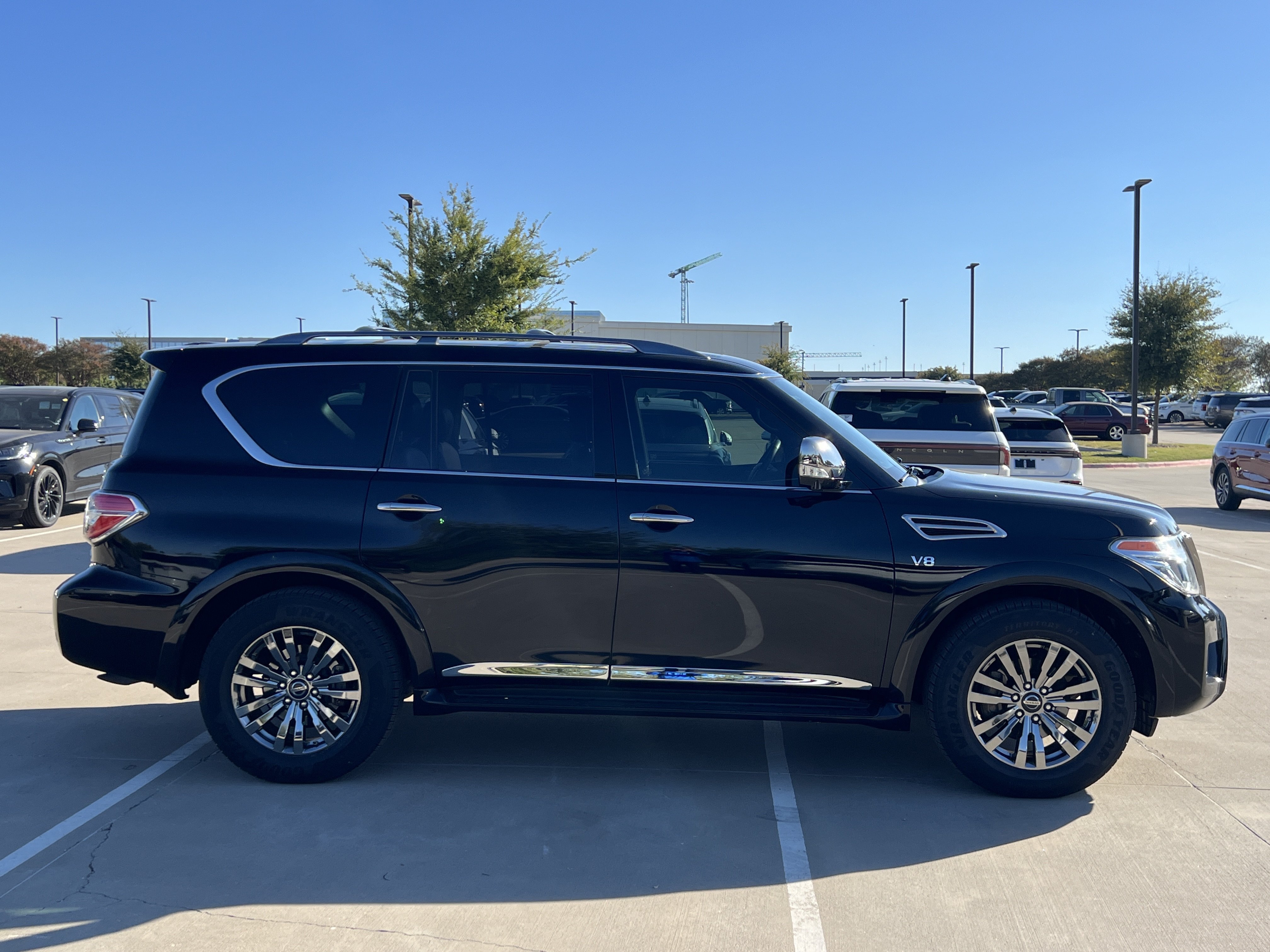 Used 2018 Nissan Armada Platinum w/ Captain Seat Package AWD/4WD image 10