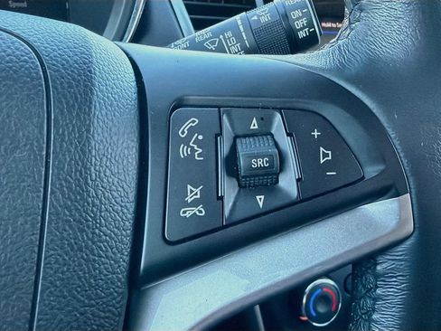 Used 2022 Chevrolet Trax LT w/ Sport Edition AWD/4WD image 12