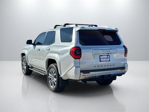 Used 2025 Toyota 4Runner Limited image 7
