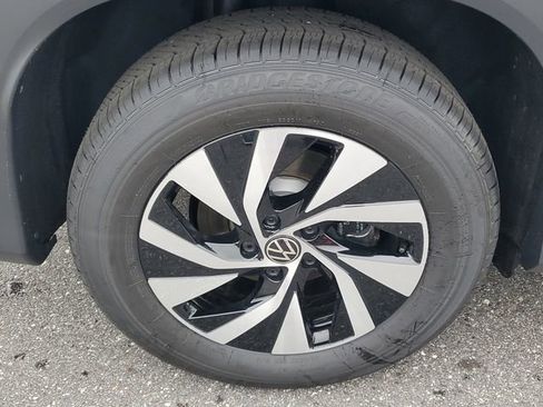 New 2026 Volkswagen Tiguan S image 5